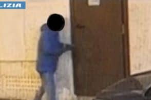 Serie di tentati furti in centro: incastrato dalle telecamere un 44enne