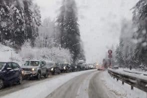Strade, neve e traffico in tilt. E per le Olimpiadi come si farà?