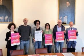 Scuola, famiglie, istituzioni e società sportive: insieme per prevenire il “mal di smartphone”