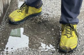 Turista bloccato dalla neve in montagna: indossava scarpe ginniche