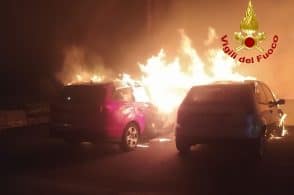 Auto in fiamme a Castellavazzo