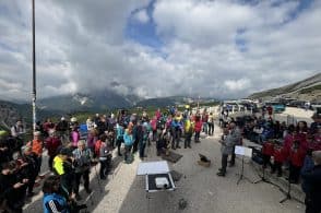 Staffetta Lions per la Pace: un viaggio di solidarietà attraverso le Dolomiti 