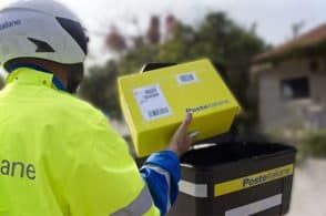 Poste Italiane investe nel futuro: nuove assunzioni nella rete Corriere Pacchi