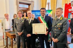 Cittadinanza onoraria alla Guardia di Finanza, toccante la testimonianza del soccorritore Tricarico