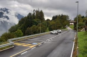 Strada e parcheggi nuovi: lavori conclusi a Podenzoi