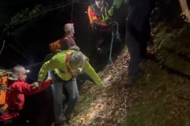 Escursionisti fuori traccia sotto il Cridola: soccorsa nella notte una famiglia triestina