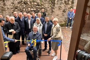 Riaperta la biblioteca civica, i libri sono tornati alla Crepadona