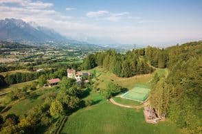 Il campo da tennis più bello del mondo è tra le Dolomiti bellunesi