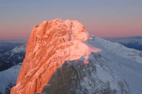 La Marmolada riparte dall&rsquo;alba, appuntamenti in vetta a cavallo d&rsquo;anno