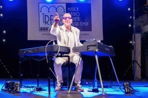 Uno spettacolo tra musica e teatro: in dialogo con l’intelligenza artificiale
