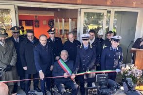 I vigili traslocano al parco, taglio del nastro per il nuovo comando