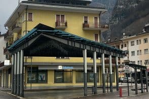 Decoro urbano, al via la pulizia straordinaria delle deiezioni dei piccioni 