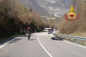 Incidente tra due moto sulla SR 251: muore 39enne