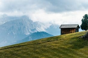 Belluno piace agli stranieri: boom di richieste per case tra le Dolomiti