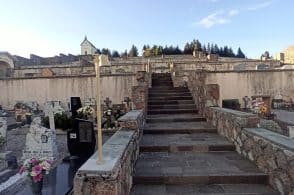 Piccoli cantieri per grandi risultati: cimitero rinnovato e Torbiere valorizzate