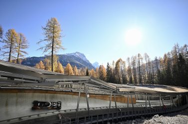 Pista da bob, il nuovo PEF aggrava i conti: costi certi, entrate ipotetiche.