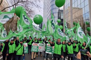 Agricoltori veneti in protesta a Bruxelles: «No ai tagli della Pac»