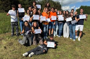 Volontariato, i giovani ci credono: 7 su 10 lo hanno già sperimentato