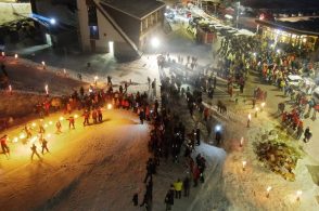 La Befana torna in Marmolada: domani la calata dalla funivia