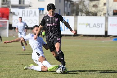 La Pro Vercelli la spunta in rimonta: secondo stop di fila per i dolomitici