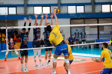 La Sardegna è ancora amara per i rinoceronti: Sarroch vince in tre set