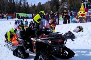 Malore a bordo pista: soccorsa una spettatrice alle Tofane