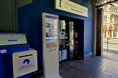 Totem per i certificati anagrafici: attivati i primi due dispositivi self-service
