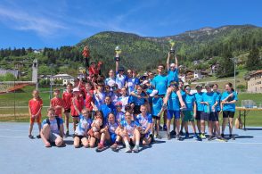 Criterium Cadorino, debutto da applausi a Vallesella: quasi 300 in gara