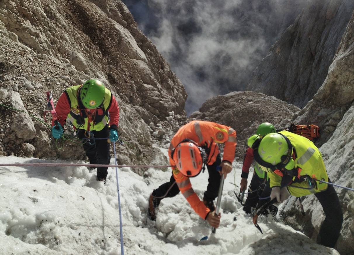 https://www.newsinquota.it/wp-content/uploads/2026/06/soccorso-alpino-base-jumper.jpeg