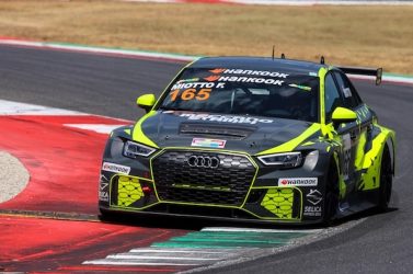 Miotto primeggia al Mugello e centra una splendida doppietta nel TCR Italy
