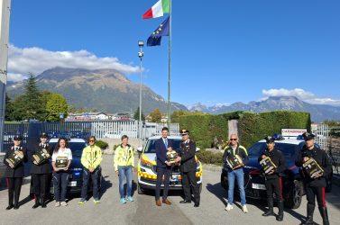 Sette nuovi defibrillatori ai Carabinieri: sulle piste già due persone salvate